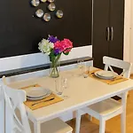 West - Location, Parking, Near Park By Rentujemy Warszawa