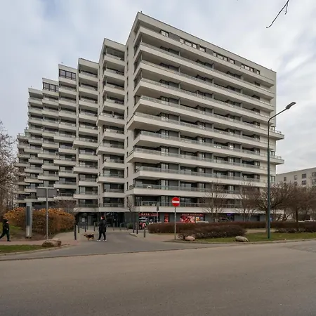 Apartment West - Location, Parking, Near Park By Rentujemy