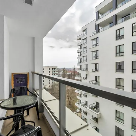 West - Location, Parking, Near Park By Rentujemy Apartment *