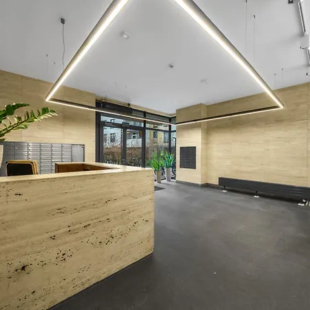 West - Location, Parking, Near Park By Rentujemy *