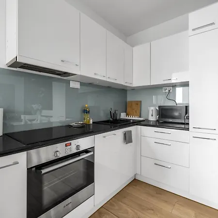 West - Location, Parking, Near Park By Rentujemy Apartmán